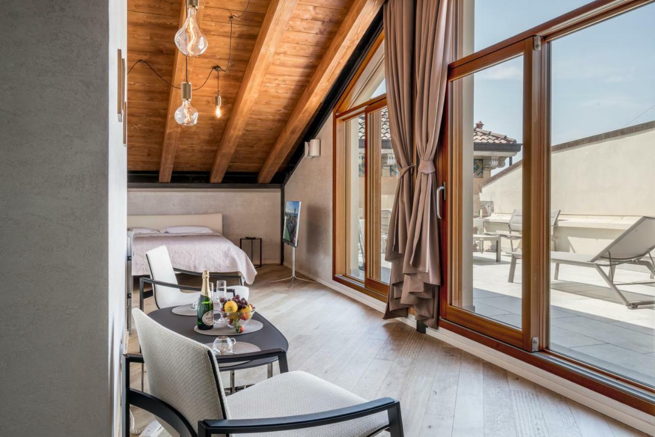 Crocus Apartments Σιρμιόνε Εξωτερικό φωτογραφία